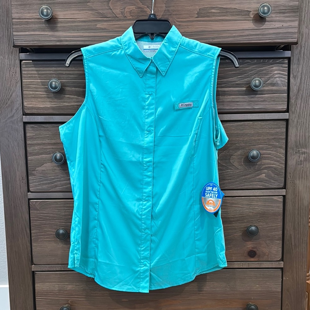 Columbia Women's Sleeveless Turquoise Top